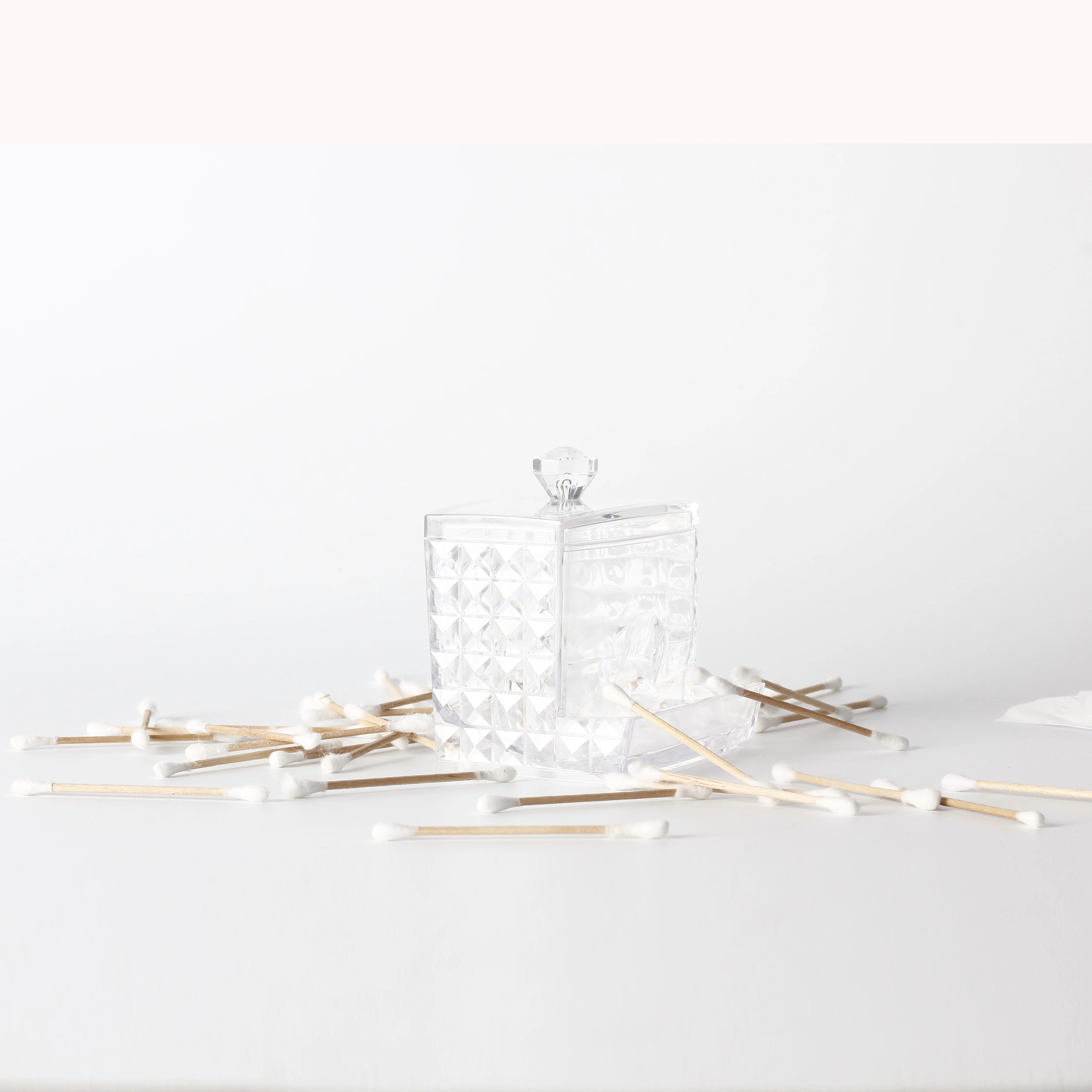 Acrylic material cotton swab storage box portable cotton pad storage box, Transparent
Acrylic material cotton swab storage box portable cotton pad storage box, Transparent