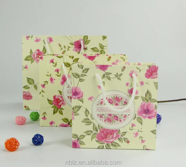 custom logo printed cardboard/craft paper gift bag with factory