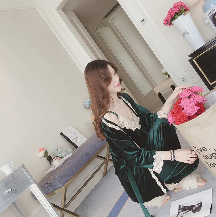 7186131705_132748704