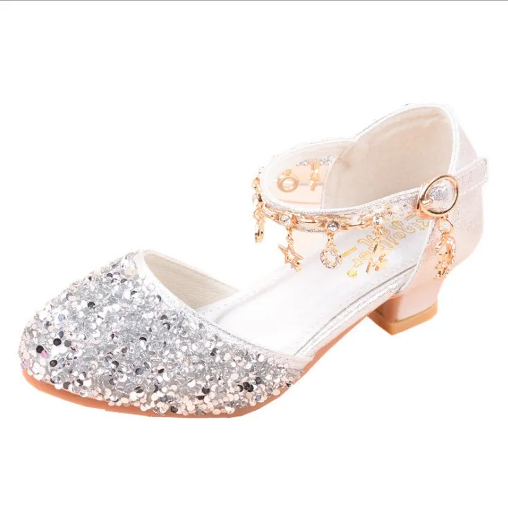 Children's sandals high heel 2019 summer new rhinestone bow princess model performance crystal single shoes silver explosion mod, As the pic
Children's sandals high heel 2019 summer new rhinestone bow princess model performance crystal single shoes silver explosion mod, As the pic
