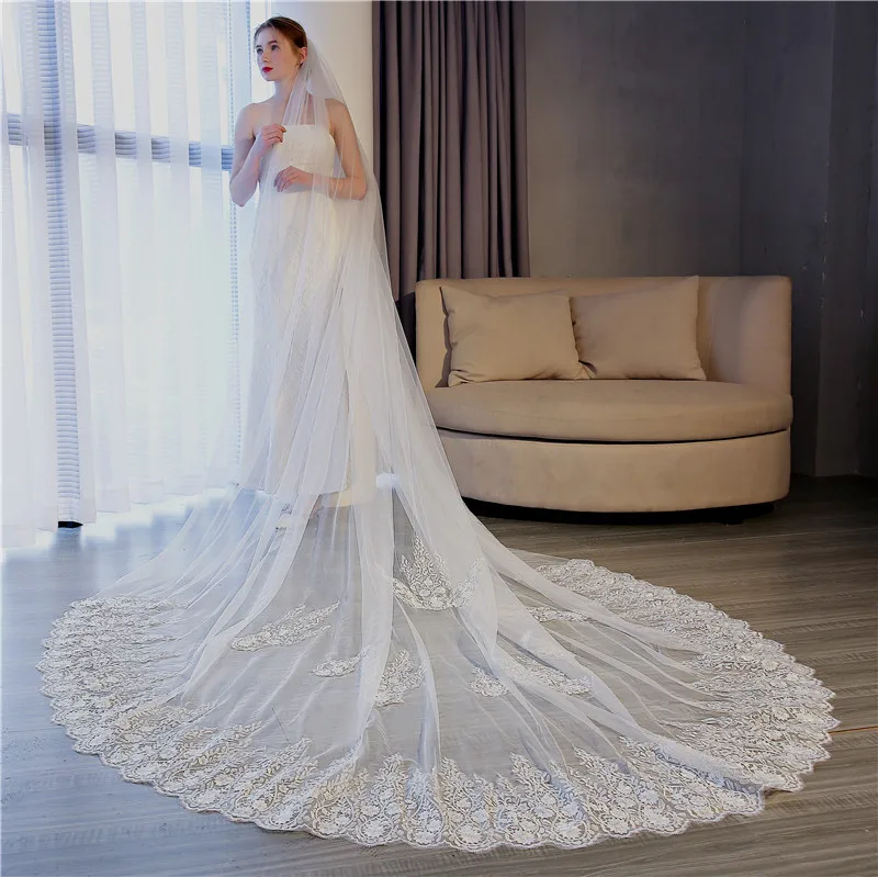 Exquisite Lace Applique Long Ivory Wedding Accessories Bridal Veil, Picture color
Exquisite Lace Applique Long Ivory Wedding Accessories Bridal Veil, Picture color