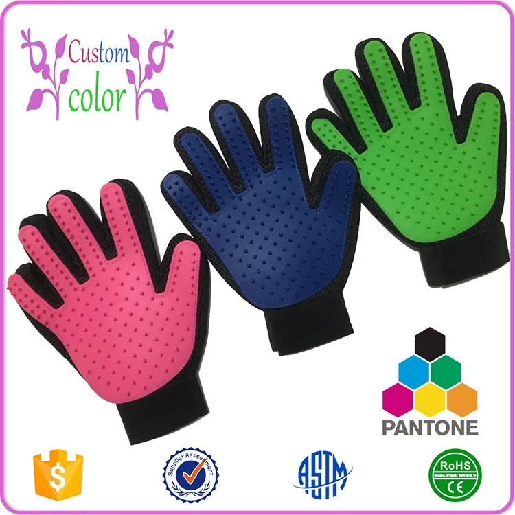 Universal Pet Grooming Glove 1.jpg