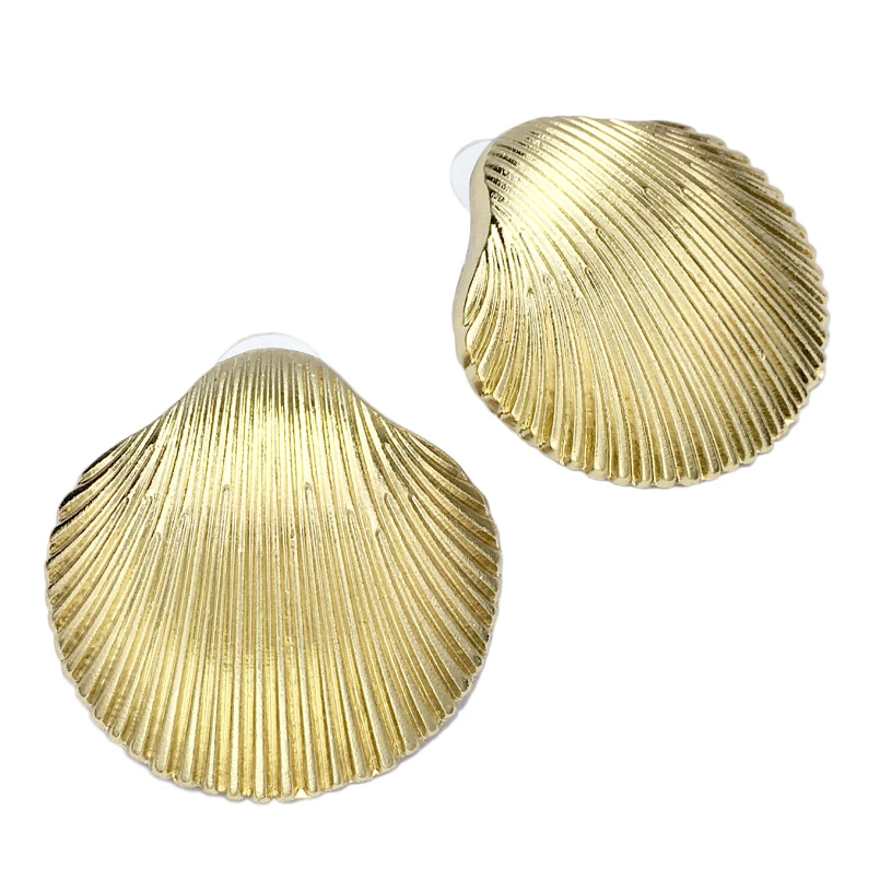 Big Alloy Beach Jewelry Shell Stud Earrings For Women 2018 Fashion Metal Shell Golden Silver Color Statement Earrings, Gold;silver
Big Alloy Beach Jewelry Shell Stud Earrings For Women 2018 Fashion Metal Shell Golden Silver Color Statement Earrings, Gold;silver
