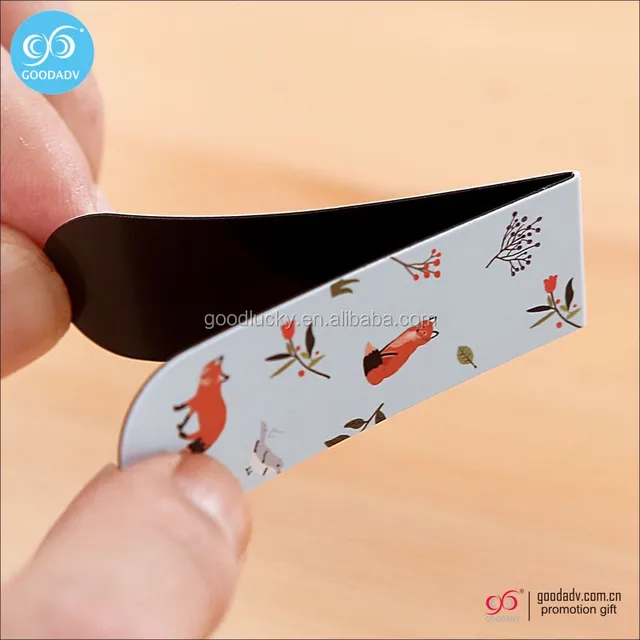 folding magnetic bookmark