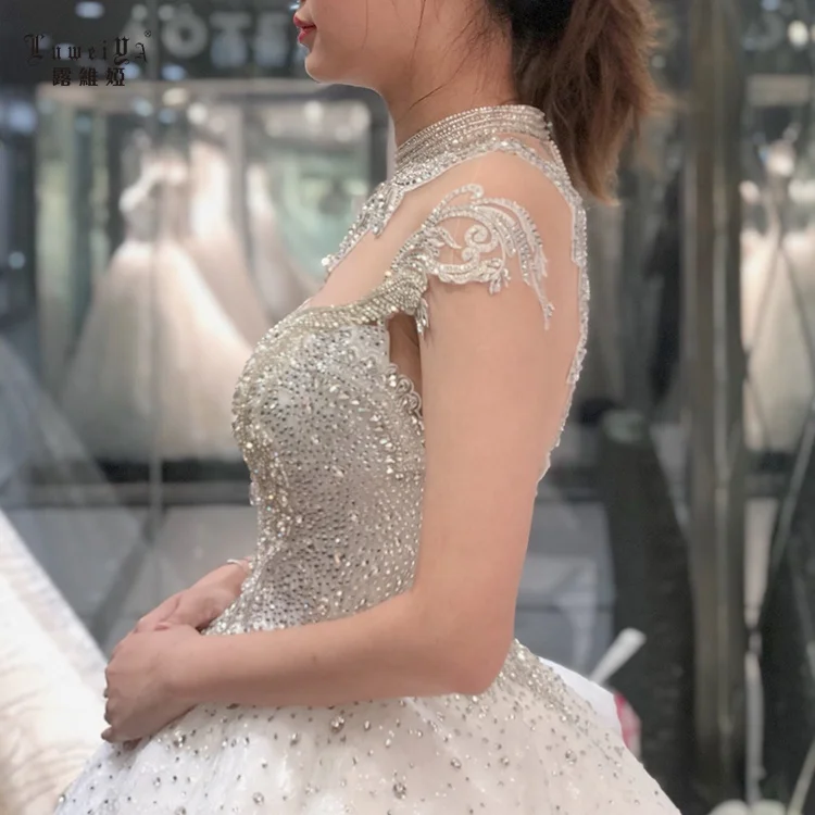 Luweiya plus size long tail saxy wedding dress 2020 luxury long sleeve beaded wedding dress bridal gown women maternity dresses