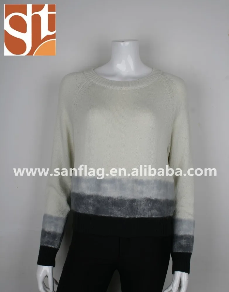 Ladies' round neck raglan long sleeve pullover knitted sweater with needle punch