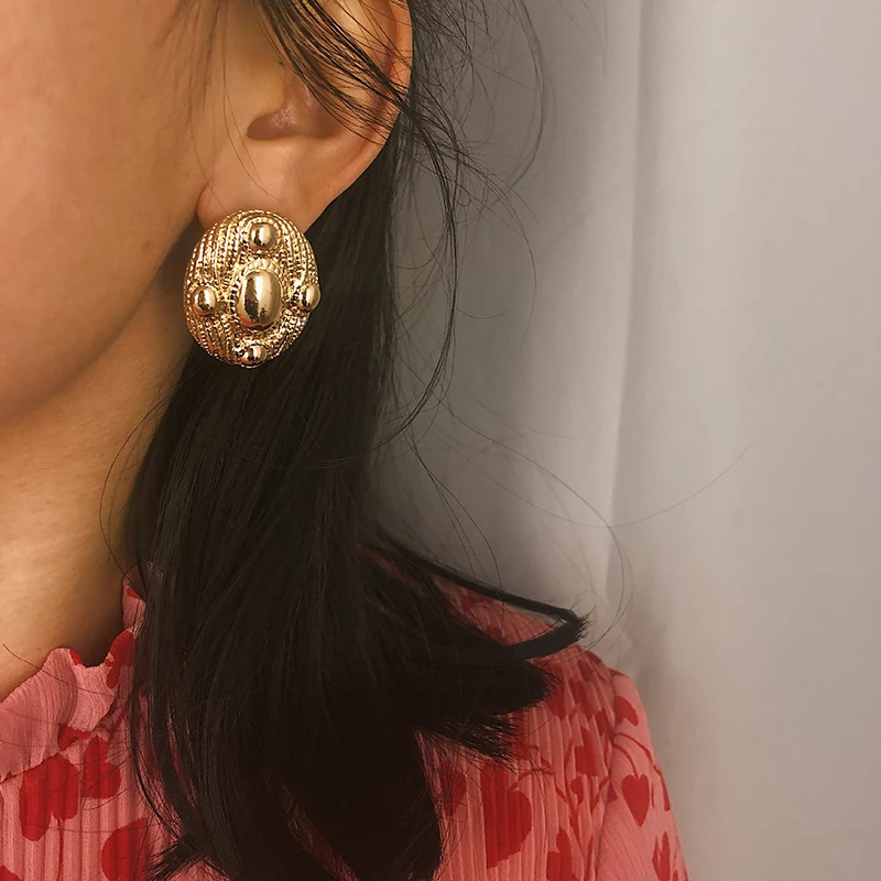 Elegant Geometric Oval Irregular Alloy Stud Earring For Women Vintage Gold Color Simple Metal Earrings (KER222), Same as the picture
Elegant Geometric Oval Irregular Alloy Stud Earring For Women Vintage Gold Color Simple Metal Earrings (KER222), Same as the picture