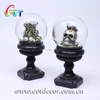 /product-detail/halloween-collectible-glass-snow-globe-souvenir-with-resin-skeleton-tombstone-design-60643127804.html