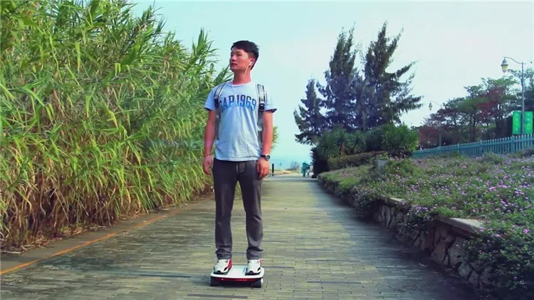 2016 New scooter balance scooter 4 wheel skateboard 4 Wheel Icarbot with APP control