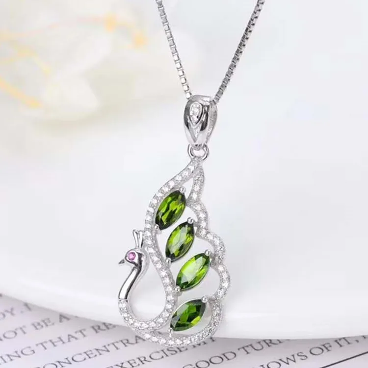 peacock shape jewelry trendy 925 sterling silver 18k white gold plated 3x6mm natural green diopside gemstone pendant necklace
peacock shape jewelry trendy 925 sterling silver 18k white gold plated 3x6mm natural green diopside gemstone pendant necklace