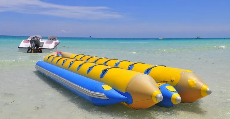 Factory customizable 0.9mm PVC tarpaulin small Yellow One Tube 5 seats inflatable flying fish banana boat for sale