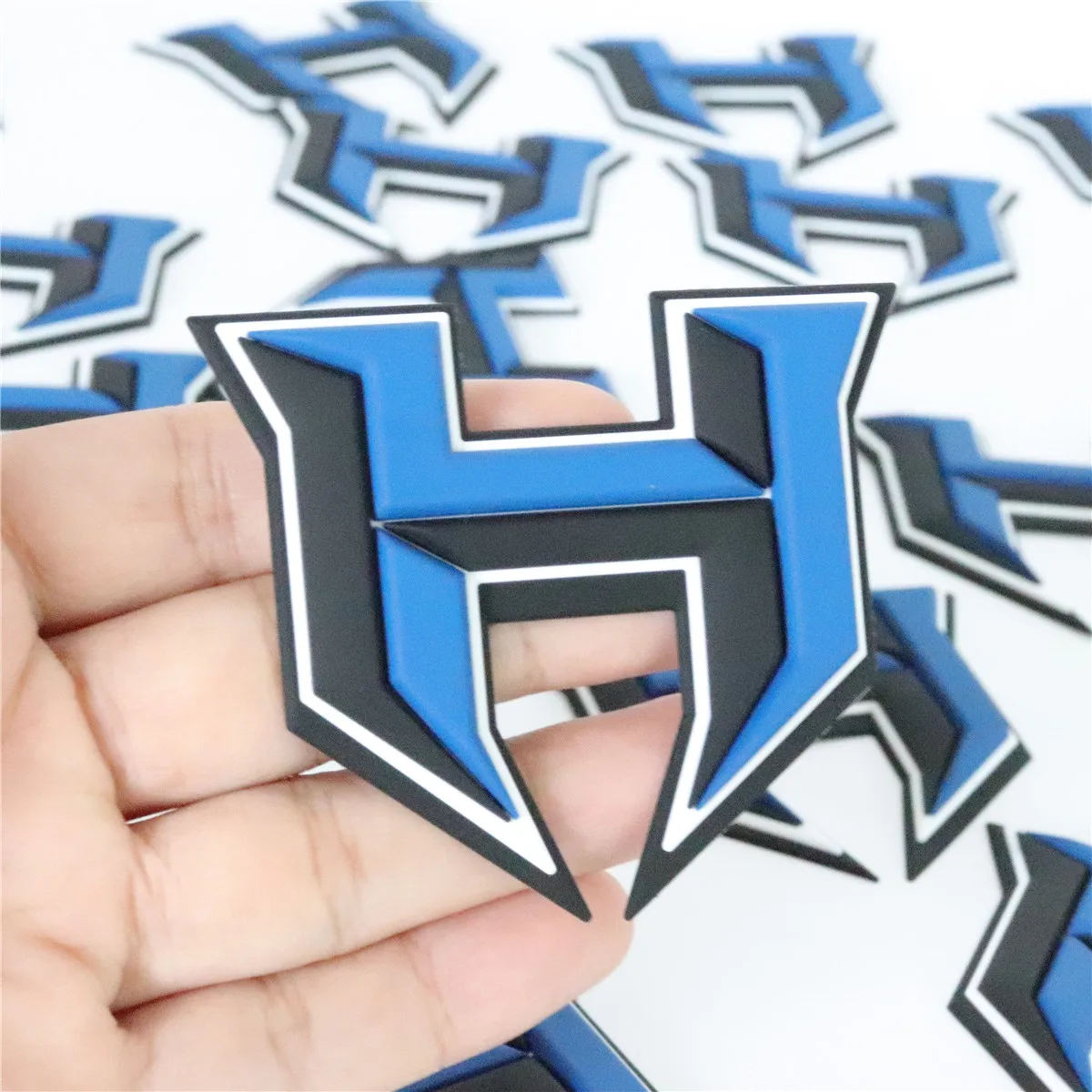 New Product Custom Printing Shape Logo With 3d Rubber Heat Transfer Label Soft PVC For Clothing Jean Tag
New Product Custom Printing Shape Logo With 3d Rubber Heat Transfer Label Soft PVC For Clothing Jean Tag