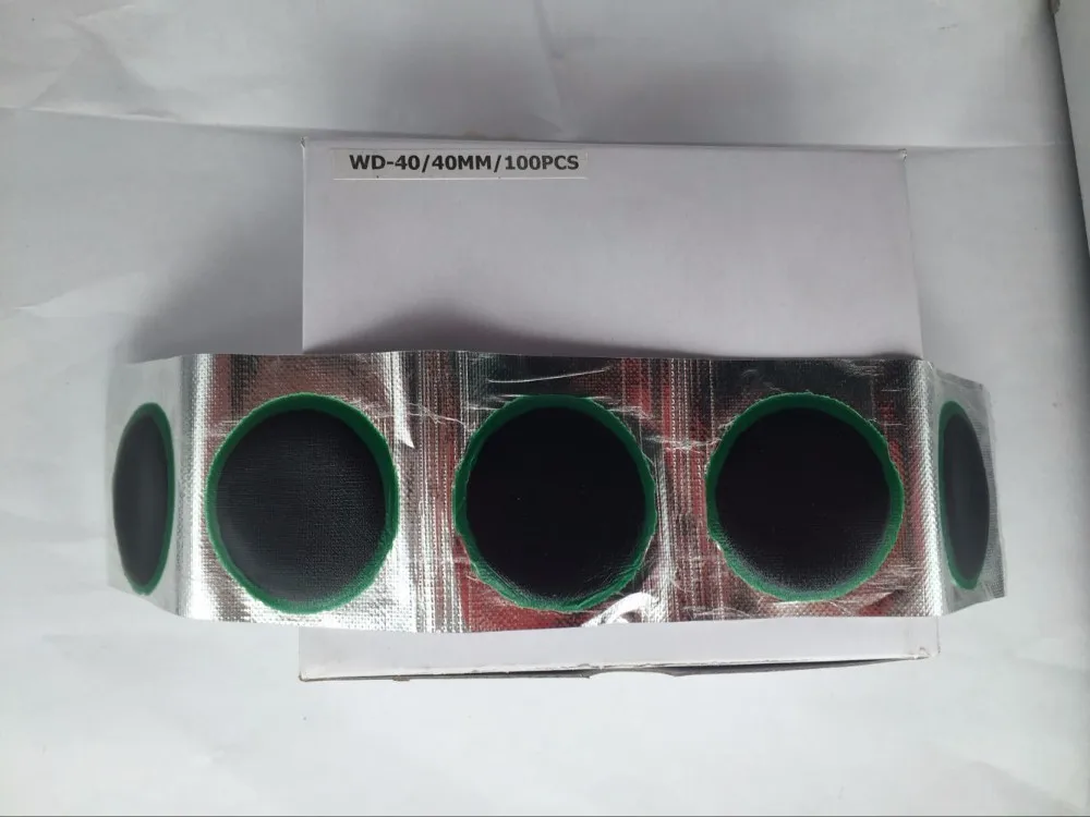 Tubeless cold vulcanization radial tire repair patch