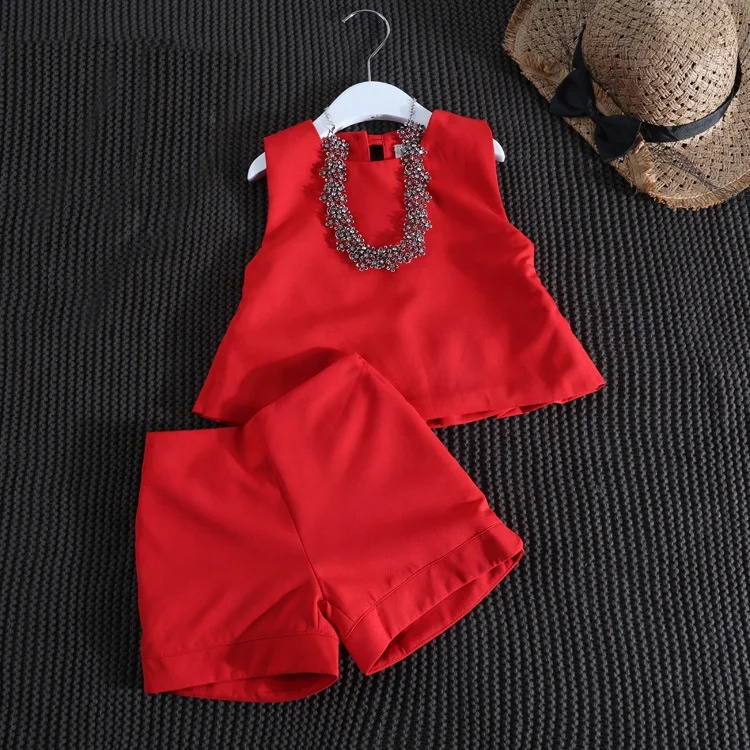 2018 summer cute style plain dyed red color baby girl set sleeveless tops and shorts children set, One color as pic 
2018 summer cute style plain dyed red color baby girl set sleeveless tops and shorts children set, One color as pic