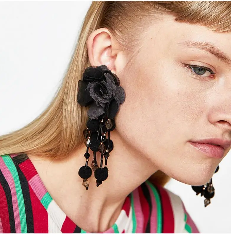 Women Oversized Flower Triple Tassel Dangle Statement Earrings Ear Drop Jewelry 
Women Oversized Flower Triple Tassel Dangle Statement Earrings Ear Drop Jewelry