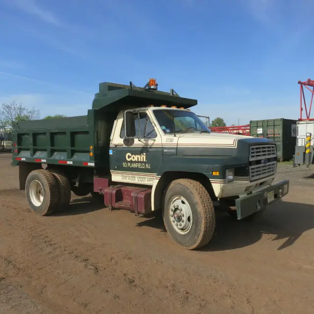 ford f700 single axel dump truck