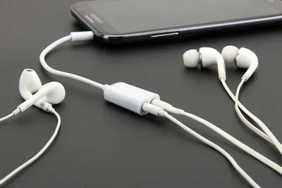 2 in1 Earbuds Headphone earphone audio splitter Sharer Divider for handphones/mp3 - ANKUX.COM