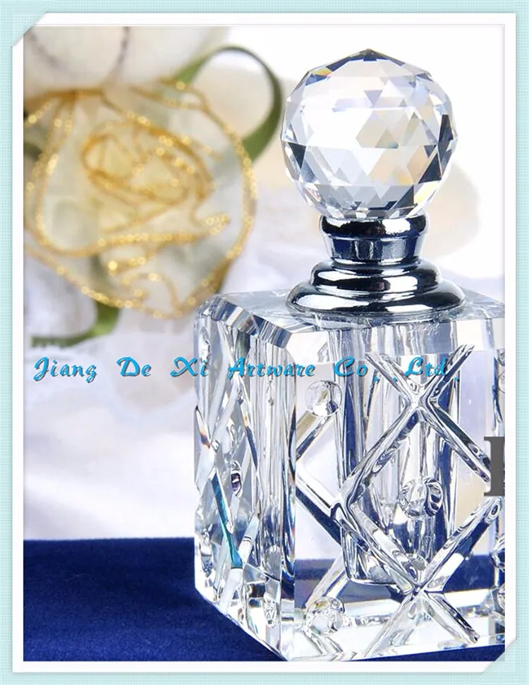 Mini Crystal Perfume Bottle with Stopper Bridal Party Favors CGF0105 (Set  of 6 pcs)