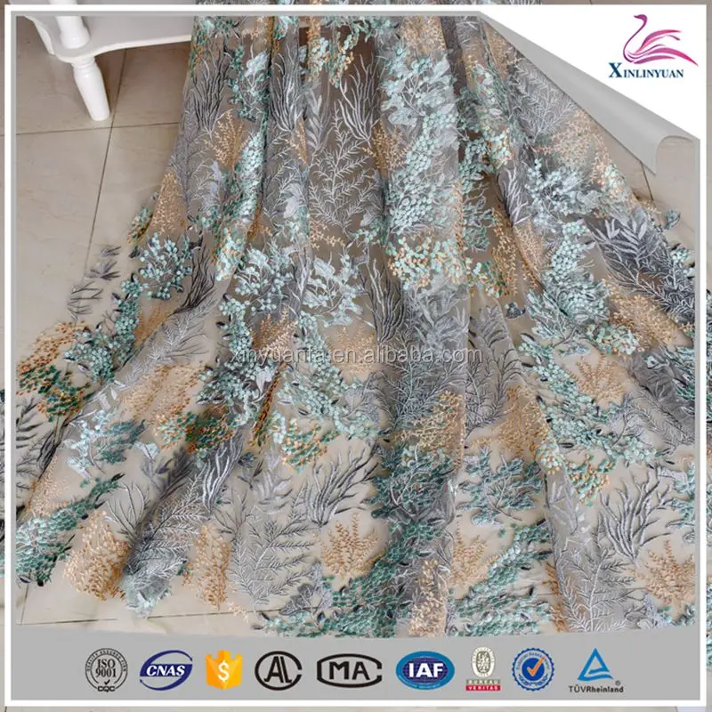 2019 New design fashion eyelet colorful net embroidery lace fabric