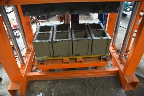小規模産業qt4-40マニュアル敷石製造機虎at6セメントブロックマシン仕入れ・メーカー・工場