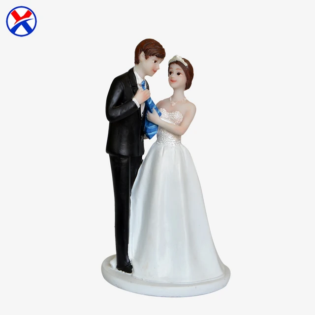 couple figurines polyresin cake topper wedding gifts for guests