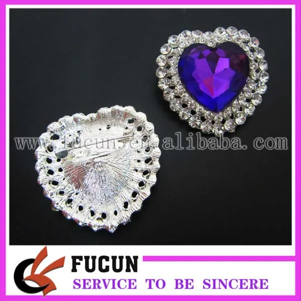 heart rhinestone brooch.jpg