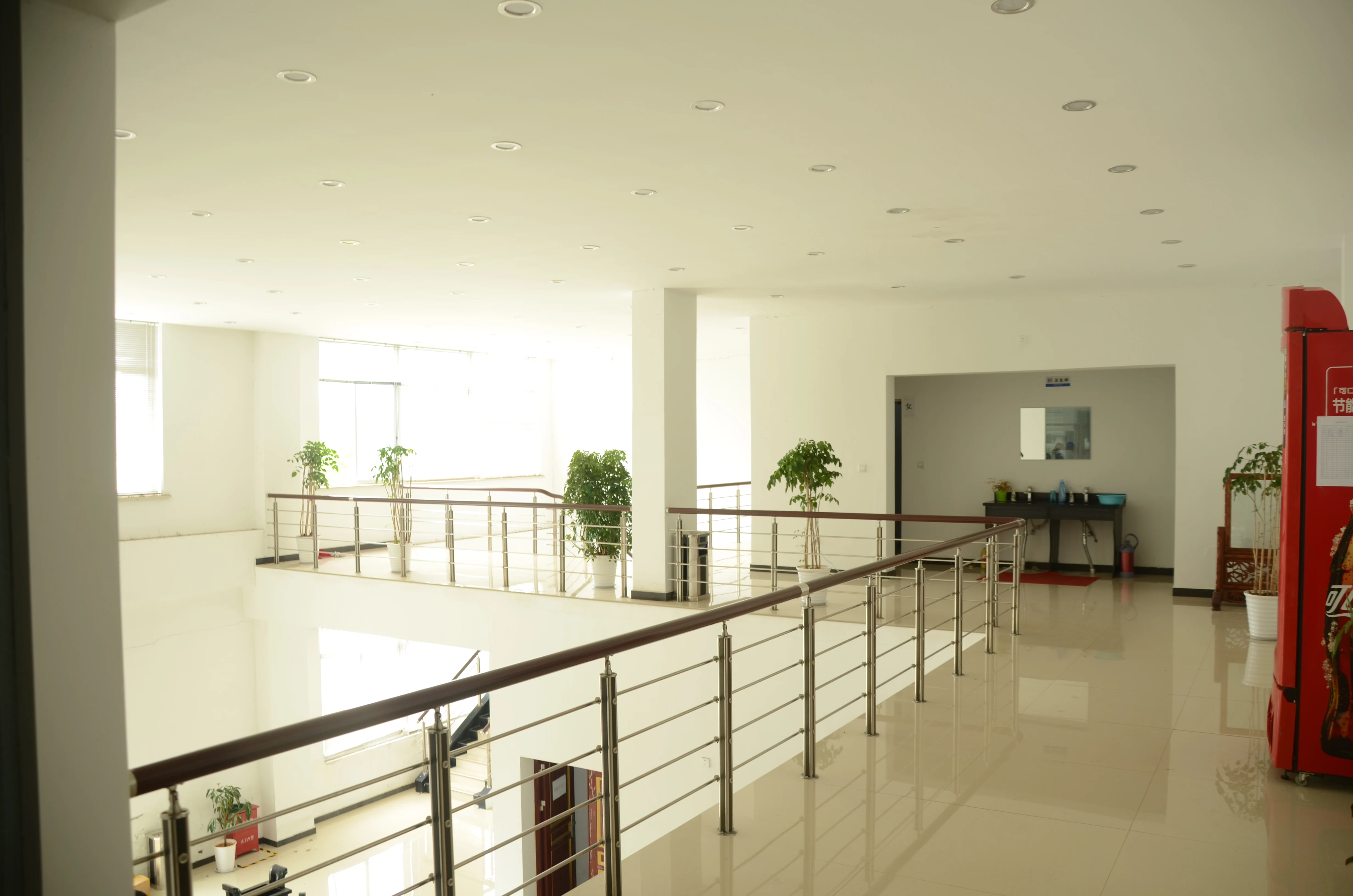 1 inch female aerosol refrigerant gas can valve