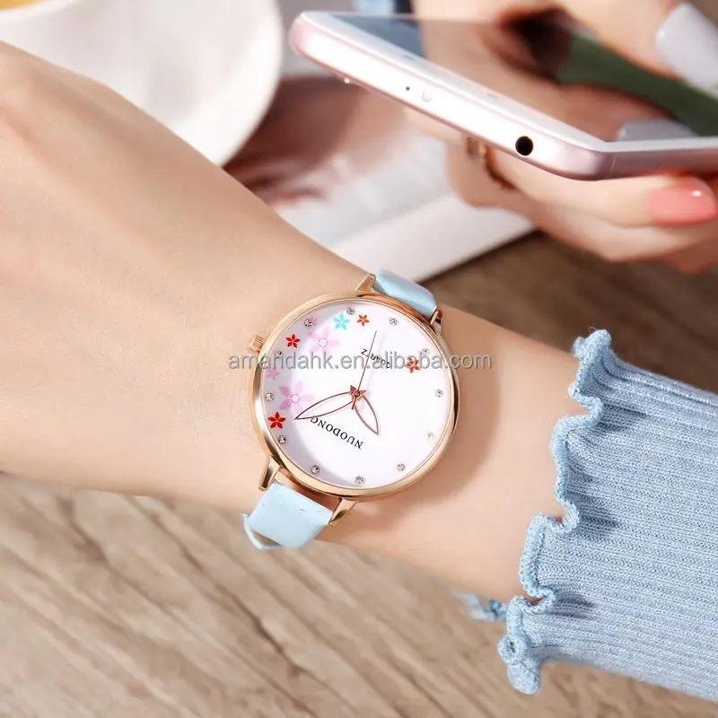 New Arrival Lady Watch Cheap Price Wholesale 10 Colors Leather Belt Watch Flower Dial Rhinestone Quartz Wristwatch For Women
New Arrival Lady Watch Cheap Price Wholesale 10 Colors Leather Belt Watch Flower Dial Rhinestone Quartz Wristwatch For Women