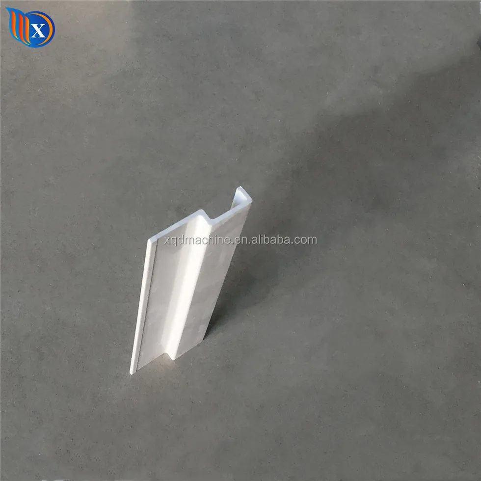 Pièces de ligne d'alimentation de poulet d'abreuvoir de volaille de PVC de 10cm 13cm 2