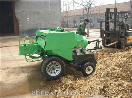 square hay baler (12).jpg