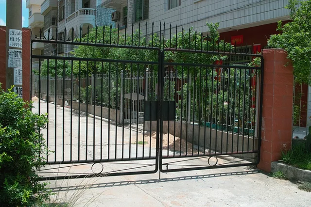 design of school gate,decorative wrought iron gate,curved