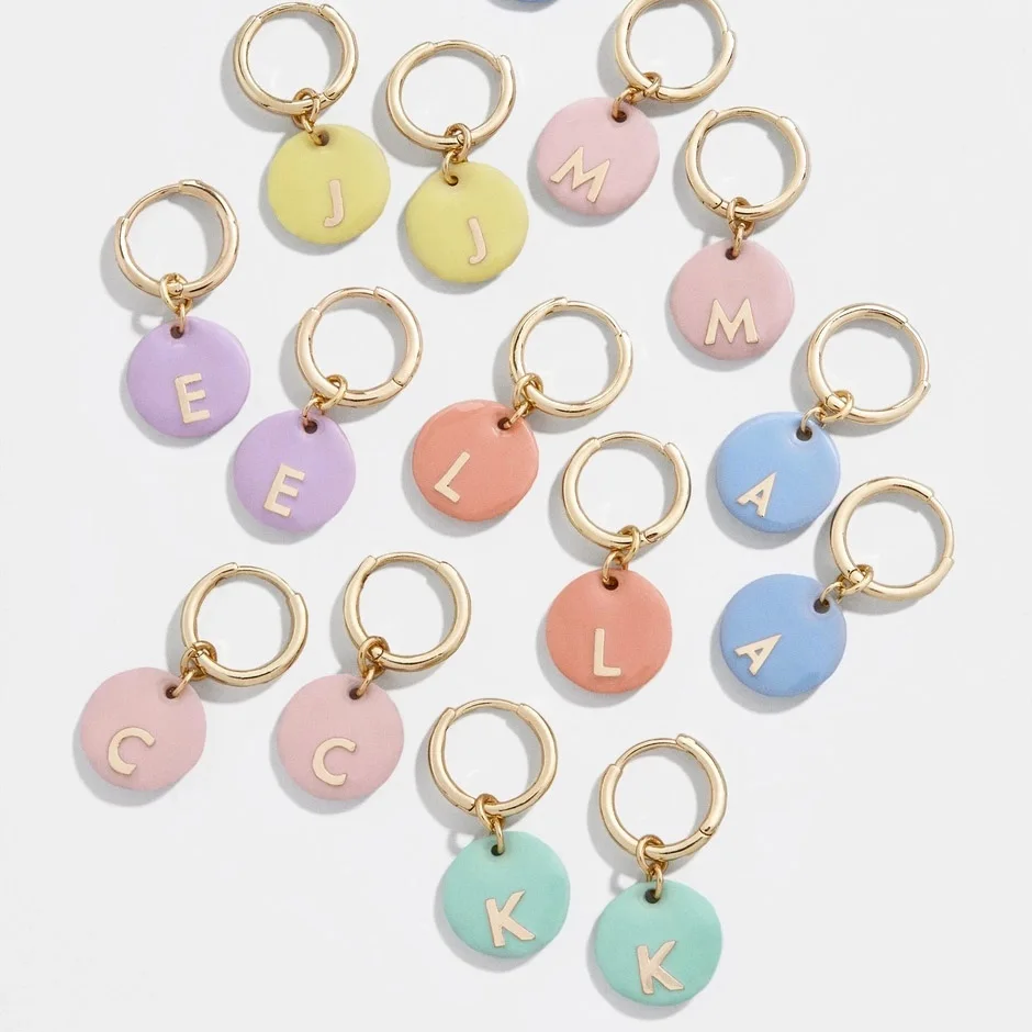 2021 New Mini Enamel Alpha Hoop Earrings Brass Letters Drop Earring For Women Girlfriend Gift, Blue,pink,gold,purple,green
2021 New Mini Enamel Alpha Hoop Earrings Brass Letters Drop Earring For Women Girlfriend Gift, Blue,pink,gold,purple,green