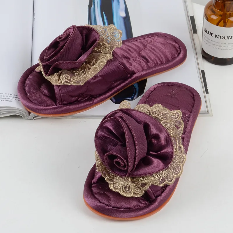 Luxury design fashion slippers and sandals for wholesale casual men & ladies shoes, Customer's request
Luxury design fashion slippers and sandals for wholesale casual men & ladies shoes, Customer's request