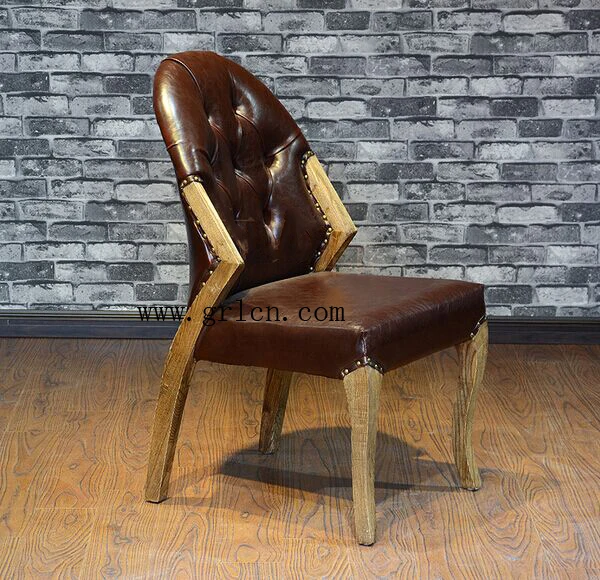 本物の茶色の革のボタンのバックデザインのソリッドオークアンティーク木のレストランの椅子/ダイニングチェア仕入れ・メーカー・工場