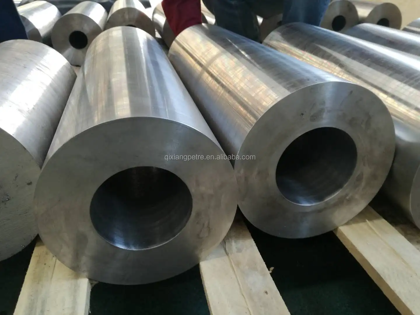 hollow bar2.jpg
