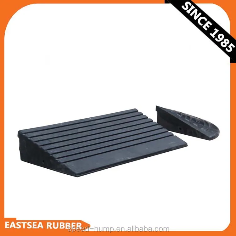 330mm Width Road Safety Mobile Rubber Kerb Ramp