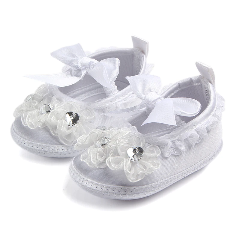 Satin Lace Border Butterfly-knot newborn baby baptism christening shoes, White/beige
Satin Lace Border Butterfly-knot newborn baby baptism christening shoes, White/beige