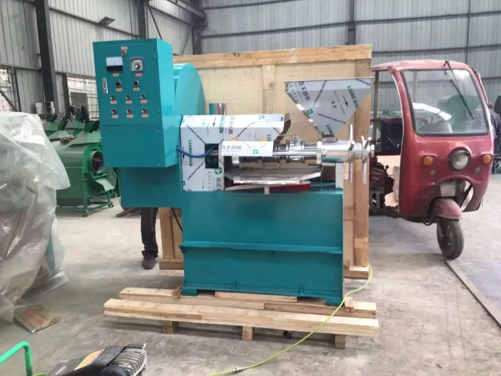 Screw oil press machine