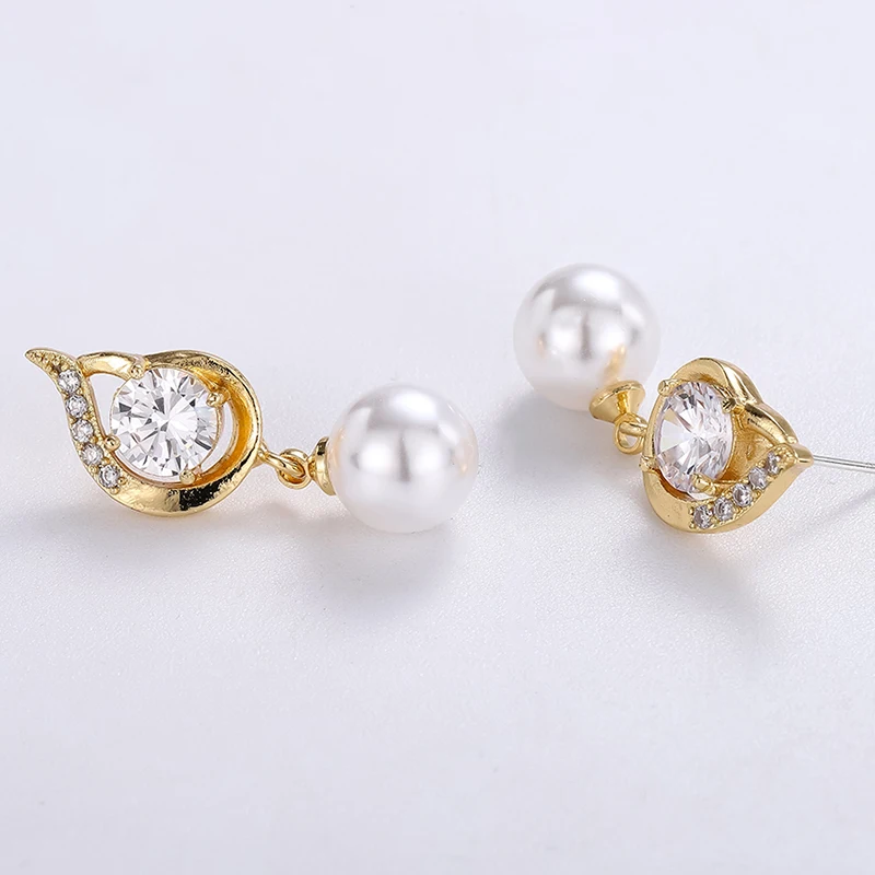 Lateefah 2019 Hot Sale Geometric Earrings Creative Earrings Wedding Pearl Earring Gold For Women Jewelry
Lateefah 2019 Hot Sale Geometric Earrings Creative Earrings Wedding Pearl Earring Gold For Women Jewelry