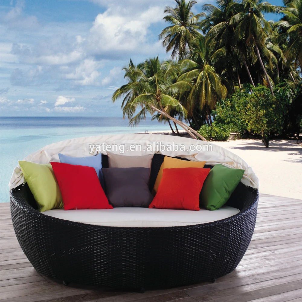 Oval wicker outdoor round lounge furniture daybed