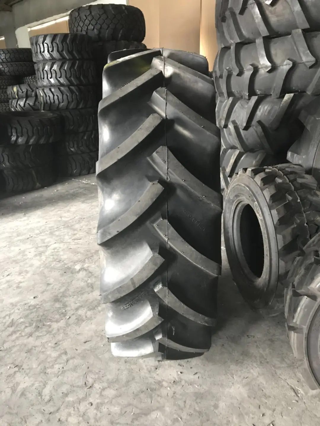 Radial Harvester Tyres R R Farm Agricultural Tire