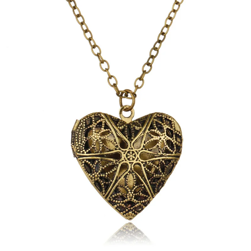 necklace (6).jpg