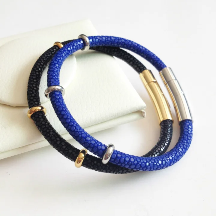blue stingray leather bracelets for men 2018 brand Luxury stingray bracelets bangles christmas Jewelry
blue stingray leather bracelets for men 2018 brand Luxury stingray bracelets bangles christmas Jewelry