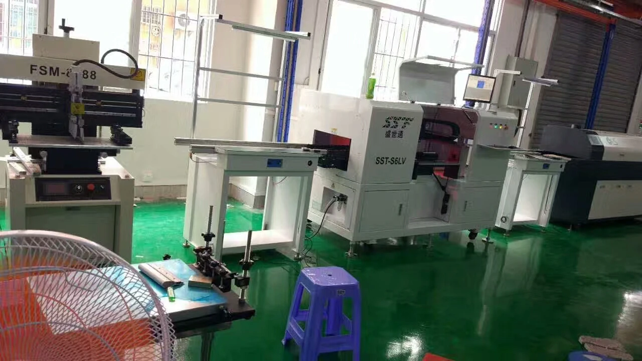High speed pick and place machine 6 heads 25000CPH of bulb light electronic feeder 4