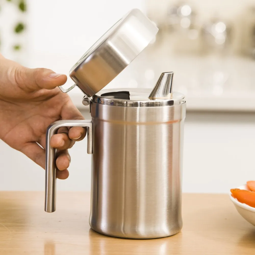 Hot sale 550ml Stainless steel 304 kitchen olive oil kettle/oil pot/oil bottle, Sivler
Hot sale 550ml Stainless steel 304 kitchen olive oil kettle/oil pot/oil bottle, Sivler