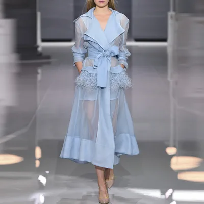 2019 Ladies high quality organza long jacket with ostrich fur and belt Women formal Blazer Suit office female blue jacket coat
2019 Ladies high quality organza long jacket with ostrich fur and belt Women formal Blazer Suit office female blue jacket coat