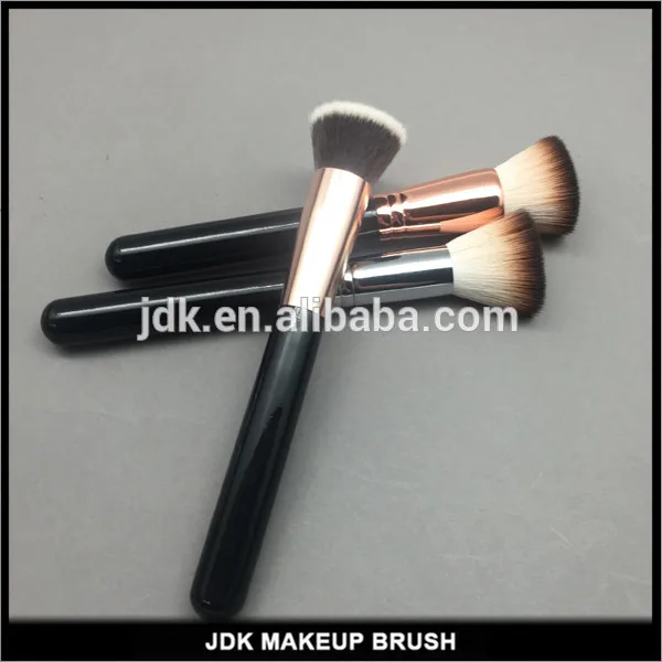 long handle kabuki brush a.jpg