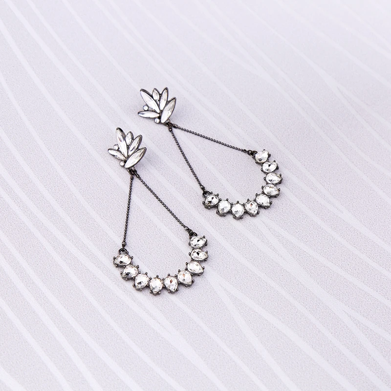 ed01482b Fashion jewel water drop earrings lady elegant flowers long crysta earrings stud earrings for women 2020, Silver
ed01482b Fashion jewel water drop earrings lady elegant flowers long crysta earrings stud earrings for women 2020, Silver