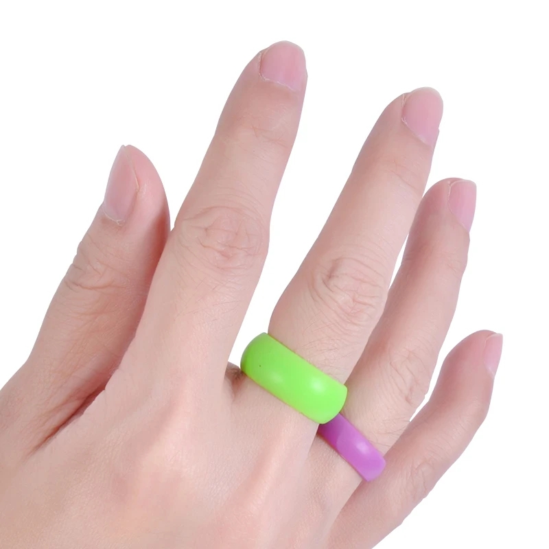 Soft Silicone Mens and womens Silicone Wedding Ring for Sports Using, Customized colors
Soft Silicone Mens and womens Silicone Wedding Ring for Sports Using, Customized colors