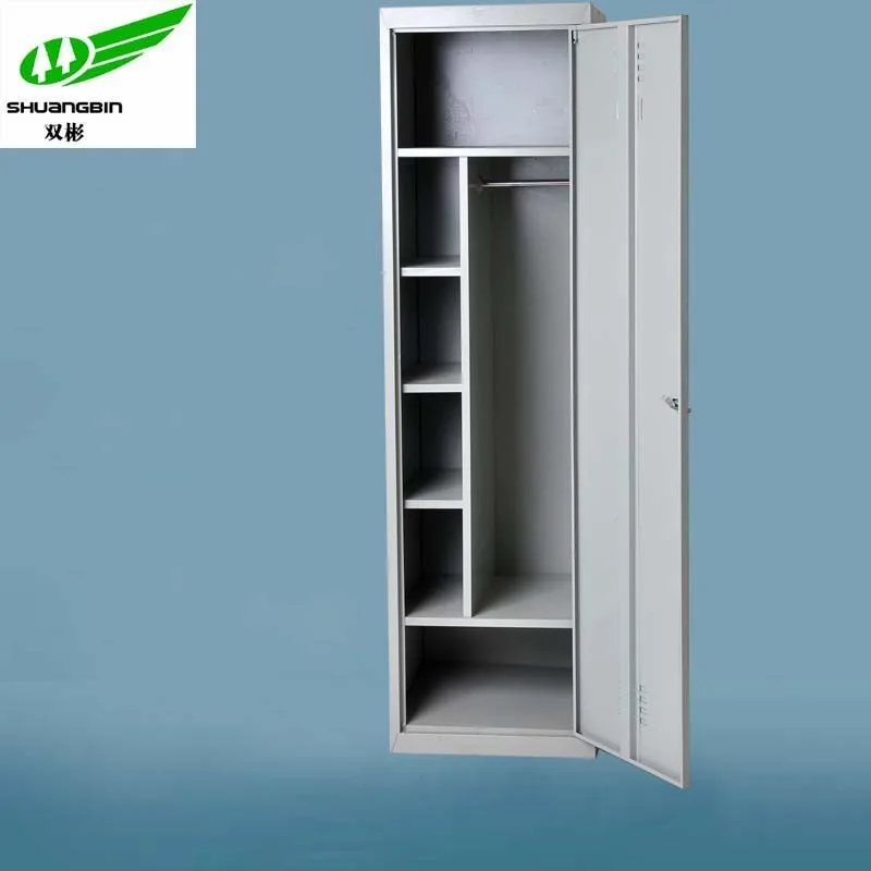 Single door locker